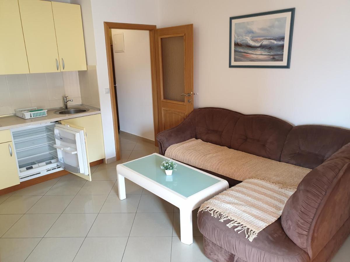 Apartments Knezovic Gradac  Exterior photo