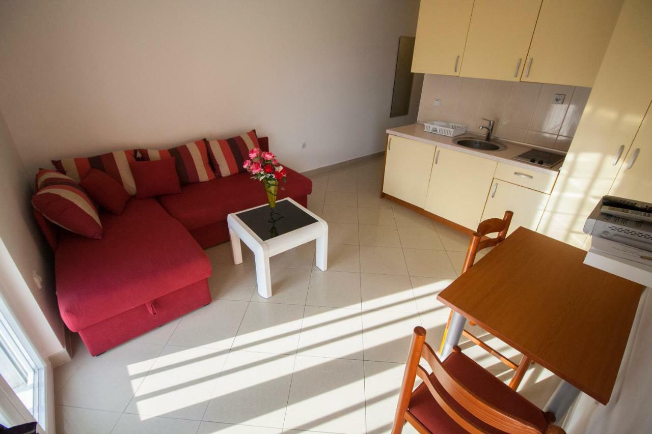 Apartments Knezovic Gradac  Exterior photo