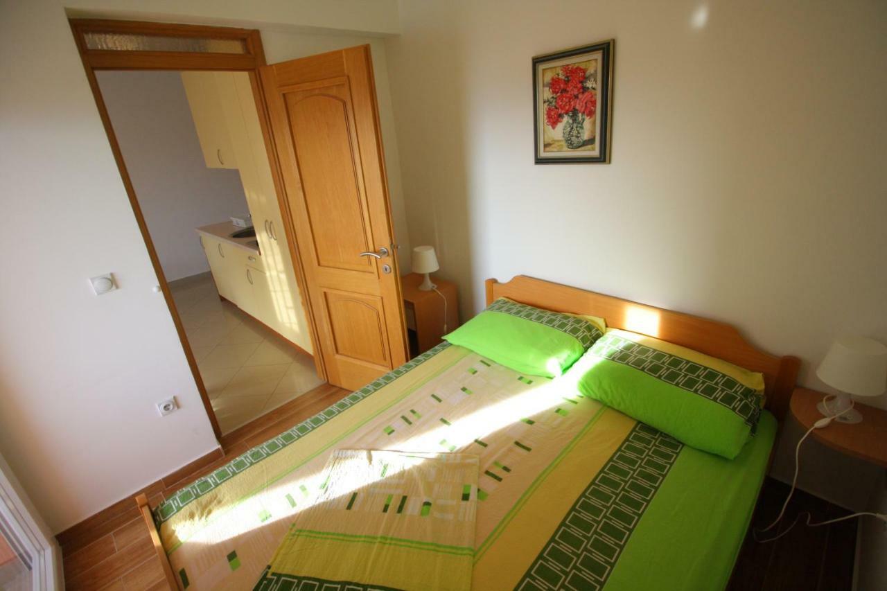 Apartments Knezovic Gradac  Exterior photo